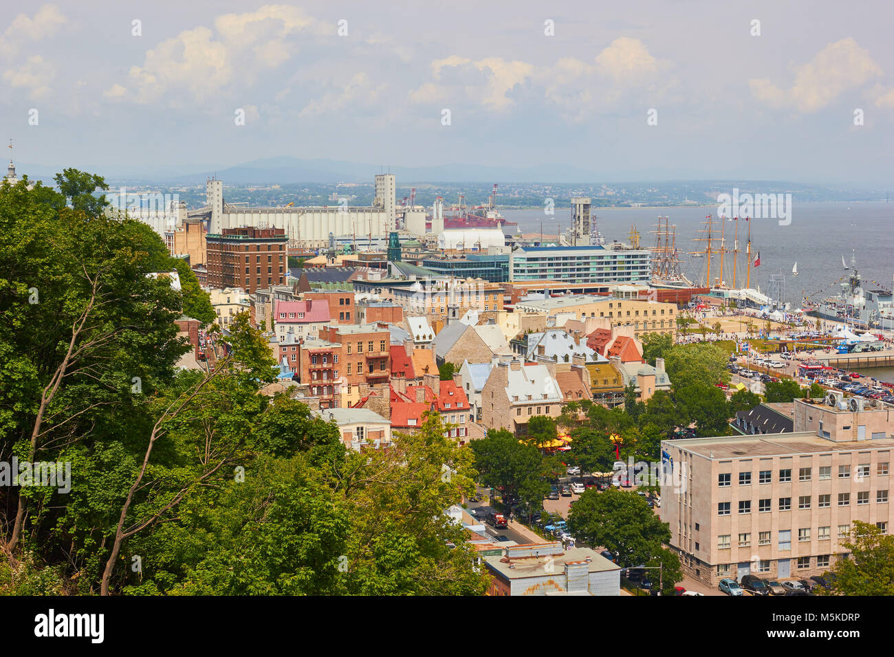 Panorama der Altstadt von Quebec und die St. Lawrence River von Terrasse Dufferin, Quebec City, Provinz Quebec, Kanada. Stockfoto