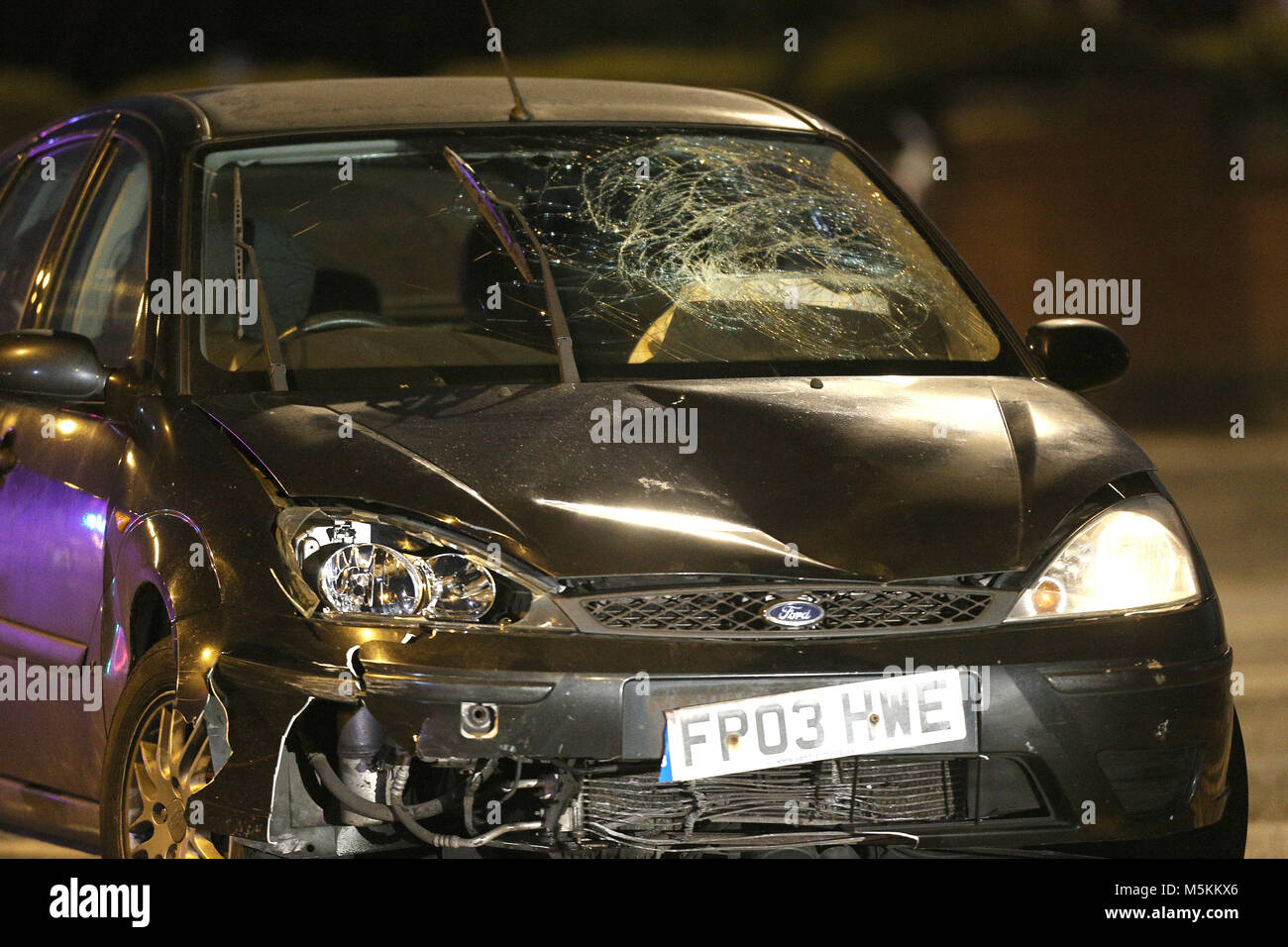 Einen schwarzen Ford Focus, die kurze Zeit nach dem zwei Jahre alten Casper Platt-May und seine sechs Jahre alte Bruder Corey Platt-May wurden in einem Erfolg getötet-und-Kollision in Coventry nach durch das Auto am Donnerstag Nachmittag getroffen werden aufgegeben gefunden wurde. Robert Braun, 53, und Gwendoline Harrison, 41, mit Tod durch gefährliche Fahrt nach dem die Brüder in der Kollision getötet wurden, belastet wurde. Stockfoto