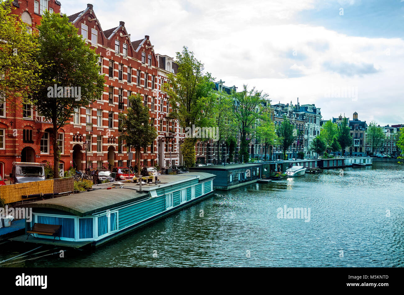 Hausboot Barge tagsüber, Amsterdam Canal-Holland Niederlande Stockfoto