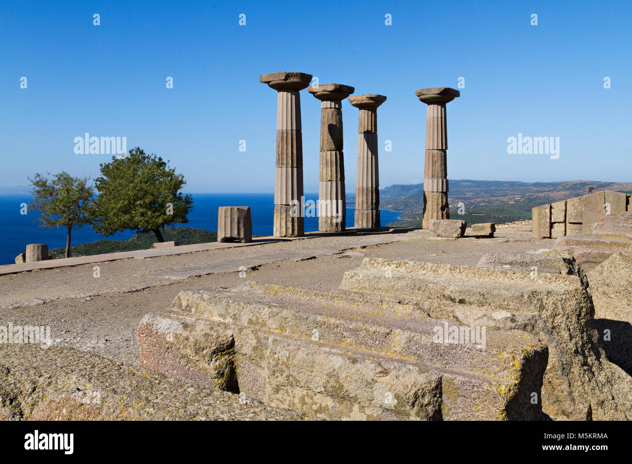 Bleibt der Tempel der Athena in den Ruinen der antiken Stadt Assos, Türkei Stockfoto