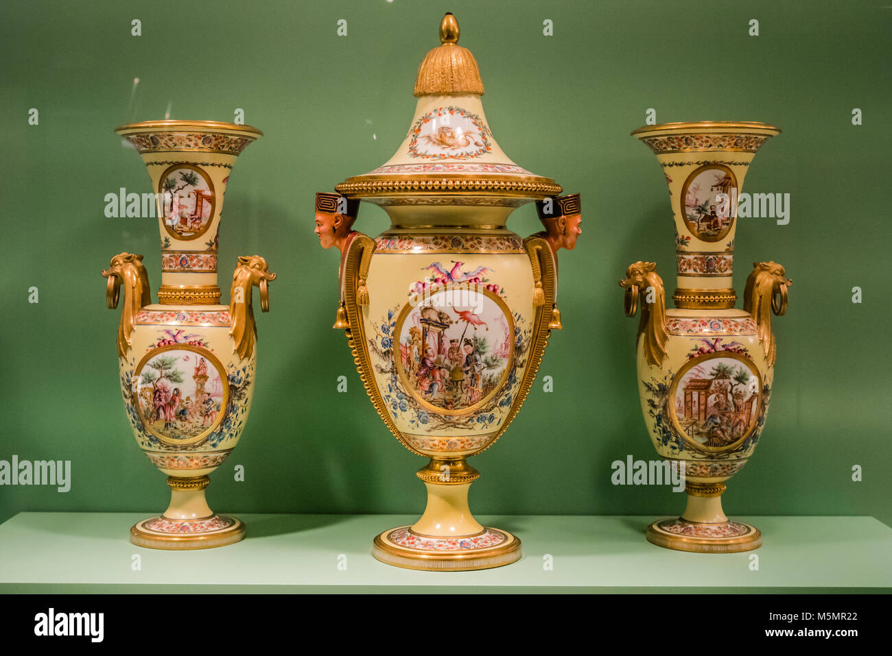 Französische Porzellan Vasen Stockfoto