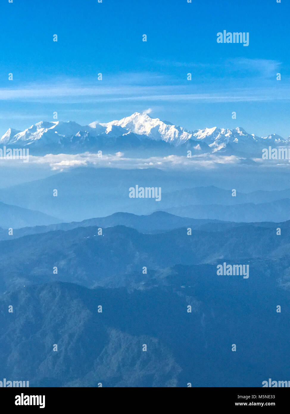 India-Nepal Grenze. Mount Kangchenjunga, 3. höchsten Berg im Himalaya (24,836 feet). Stockfoto