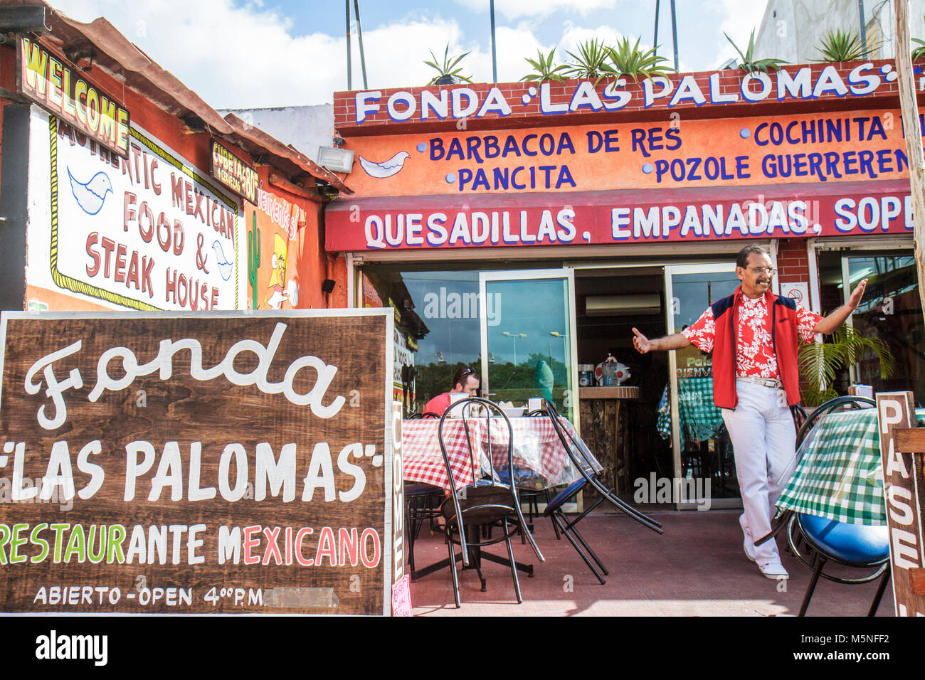 Cancun Mexico, Mexican, Yucatán Peninsula, Quintana Roo, Avenida Yaxchilan, Fonda Las Palomas, Restaurant Restaurants Essen Essen Essen Essen Essen gehen Cafe Cafés bist Stockfoto Cancun Mexico, Mexican, Yucatán Peninsula, Quintana Roo, Avenida Yaxchilan, Fonda Las Palomas, Restaurant Restaurants Essen Essen Essen Essen Essen gehen Cafe Cafés bist Stockfoto