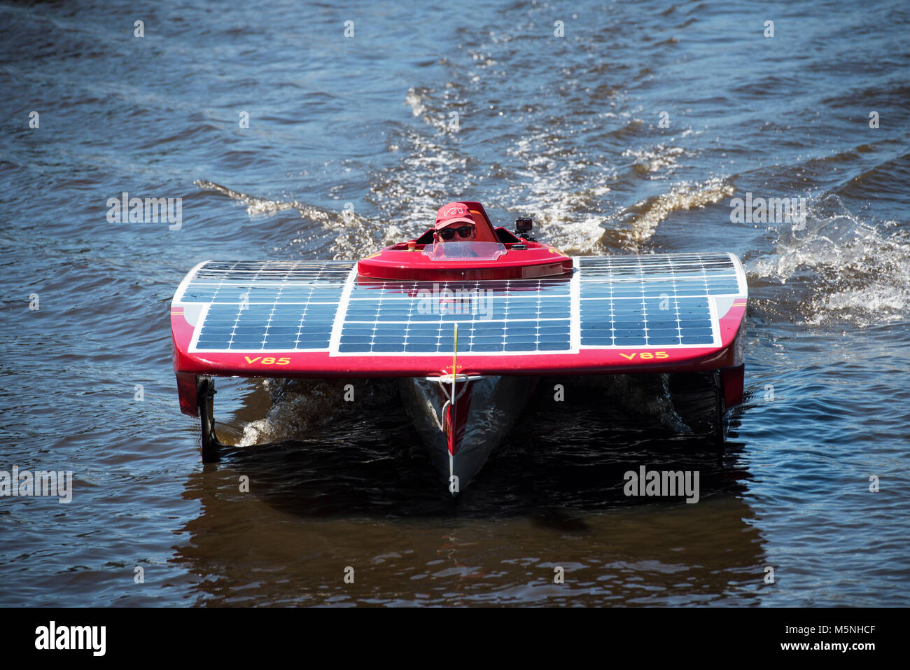 Solarboot rennen -Fotos und -Bildmaterial in hoher Auflösung – Alamy