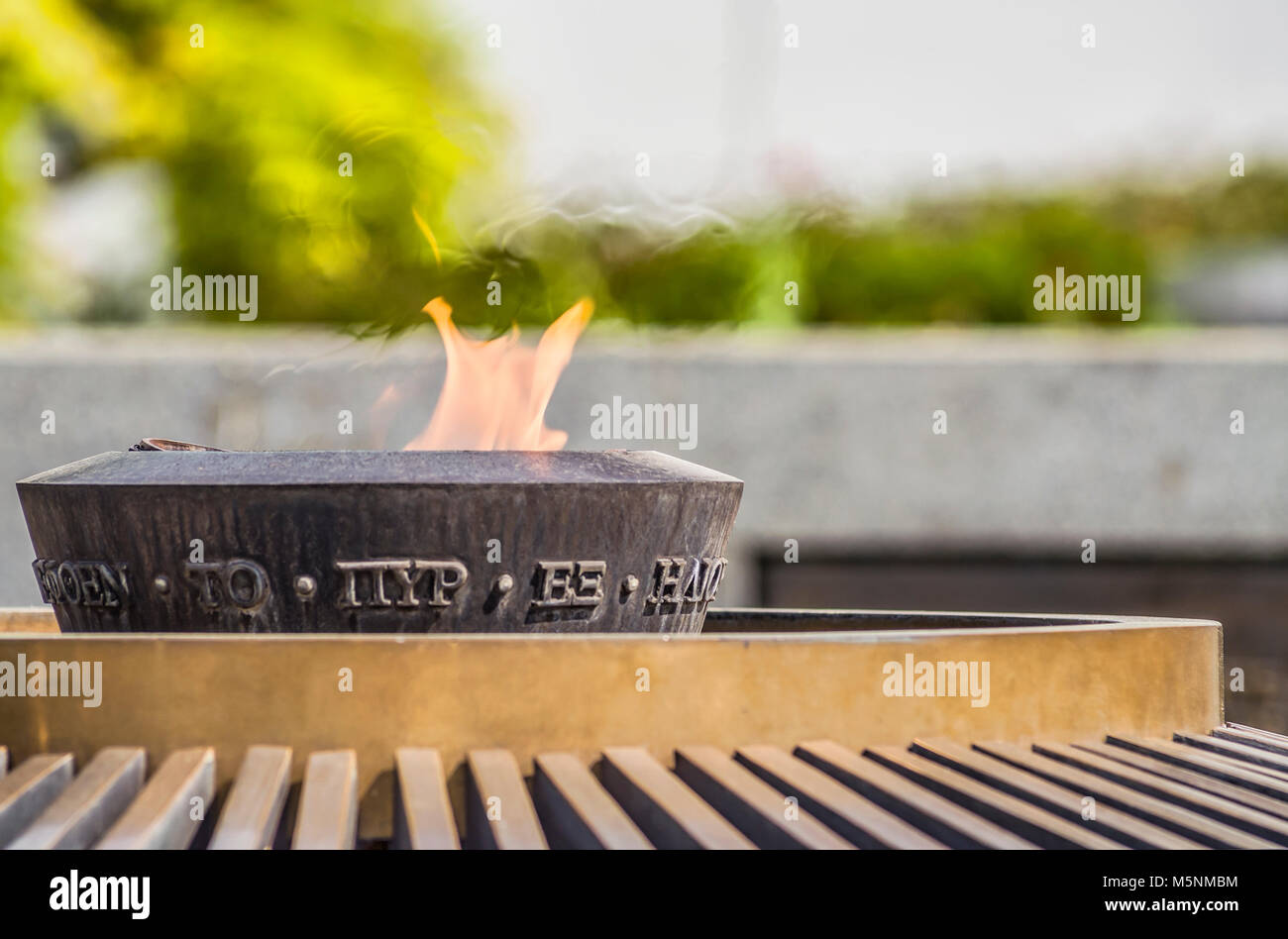 Ewige olympische Flamme im Olympischen Museum in Lausanne, Schweiz Stockfoto