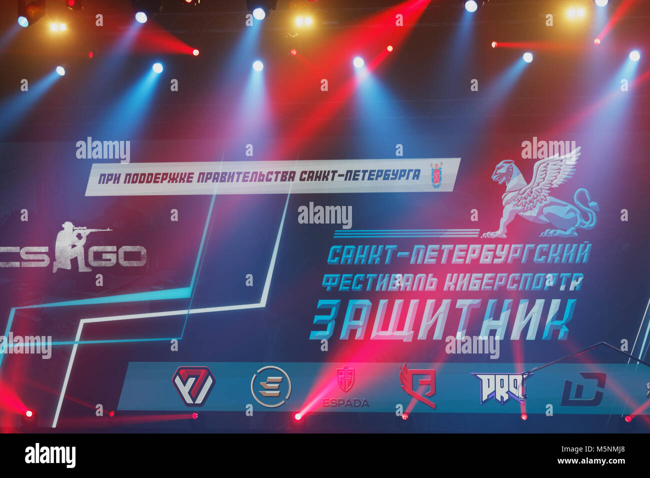 St. Petersburg, Russland - 22. Februar 2018: Eröffnung von St. Petersburg Cyber-Sport Festival. Wichtigste Veranstaltung des Festivals ist die Counter-Strike: Stockfoto