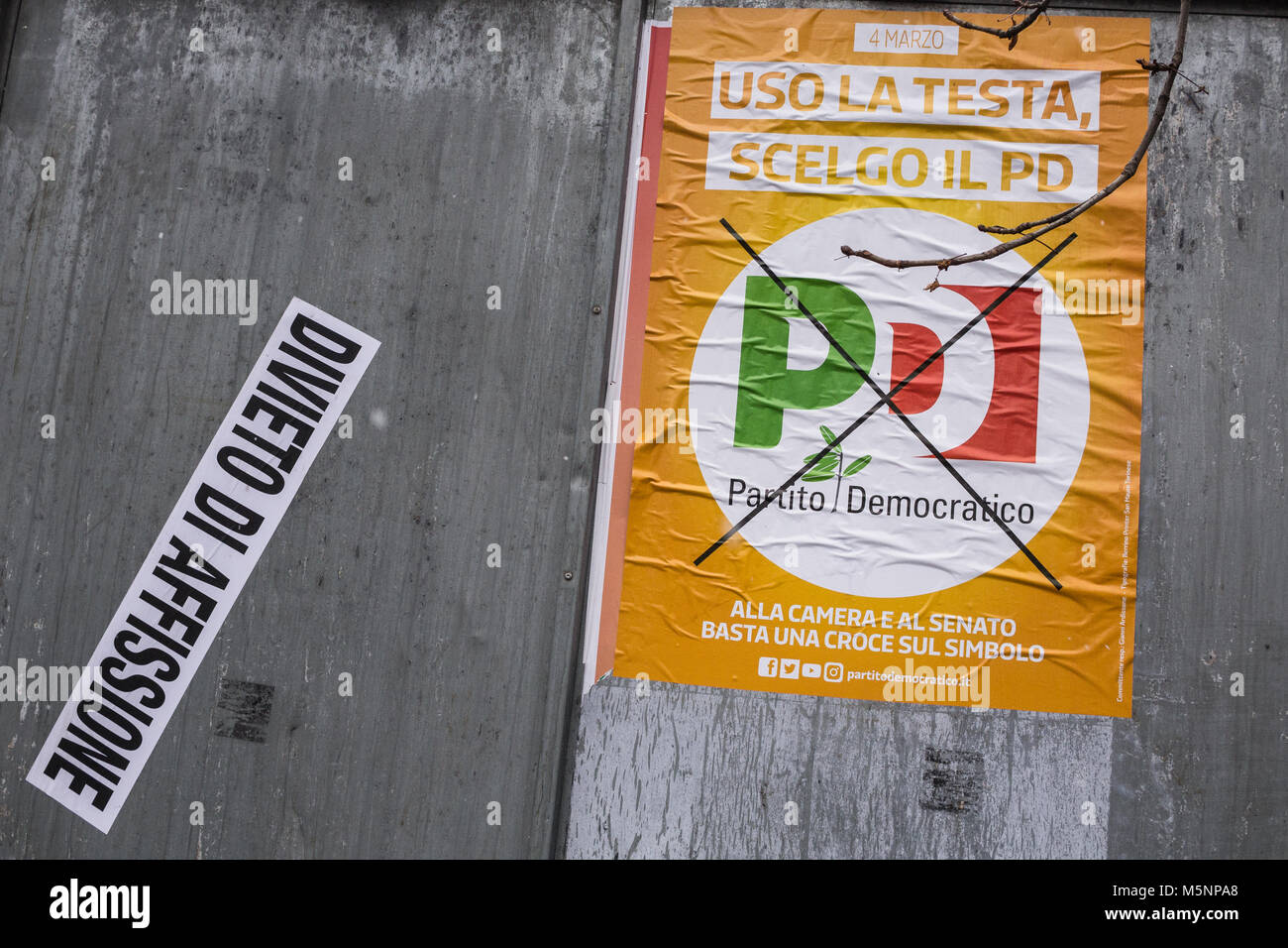 Wahlen Plakate in Italien. Stockfoto