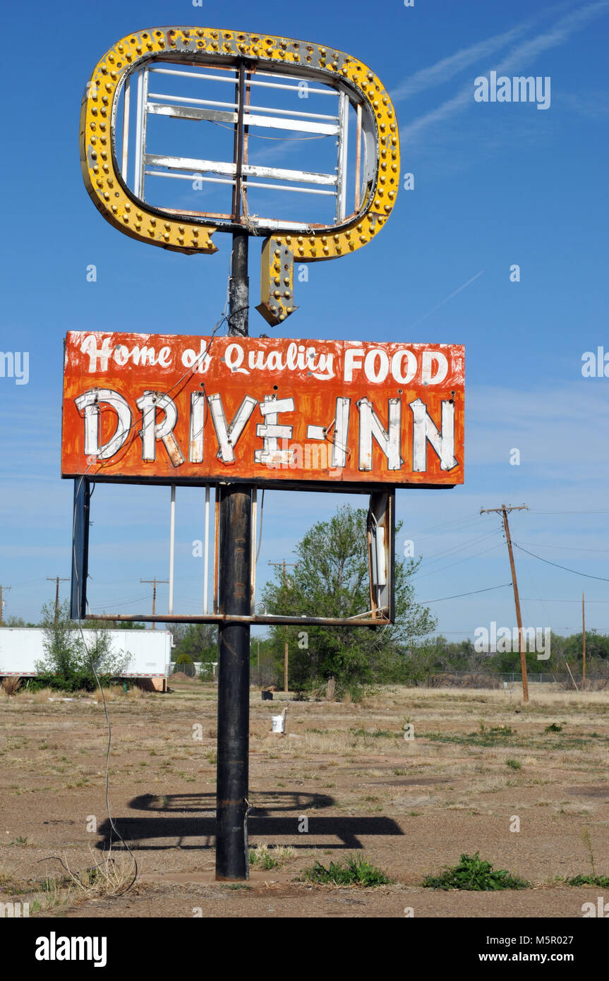Zeichen für die ehemaligen Westler Drive-Inn Restaurant im Route 66 Stadt Santa Fe, New Mexico. Stockfoto