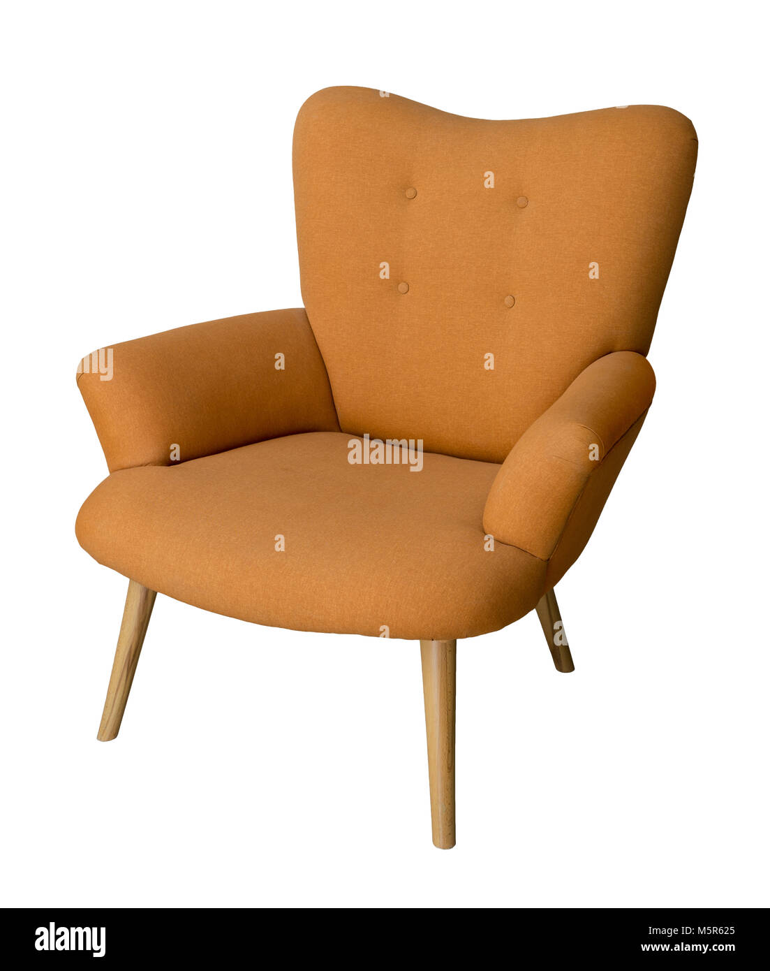 Antike Möbel: Französische orange wingback Sessel mit hölzernen Beinen auf weißem Hintergrund einschließlich freistellungspfad isoliert Stockfoto