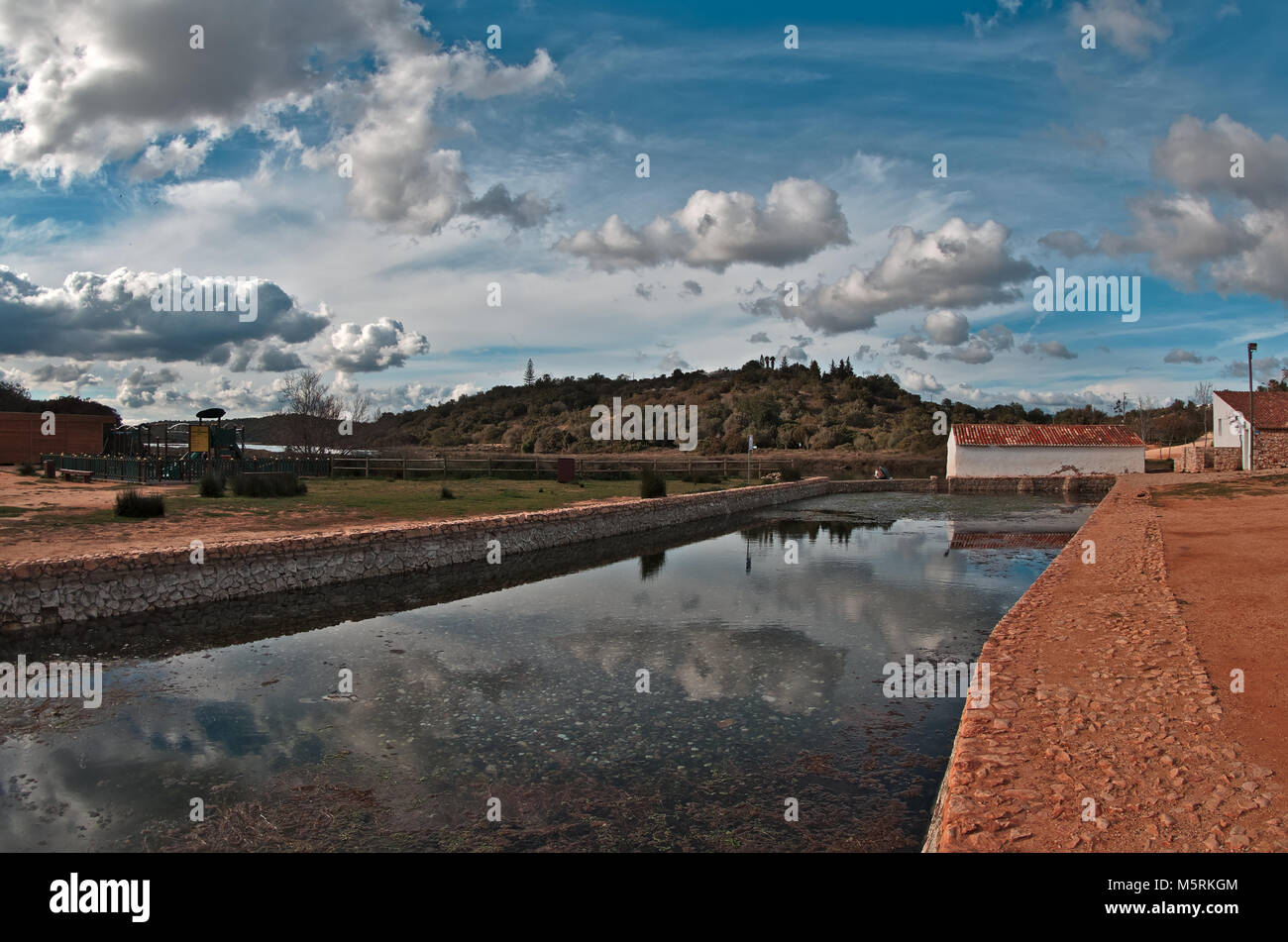 Sitio das Fontes (Park der Federn) in Estombar. Algarve, Portugal Stockfoto