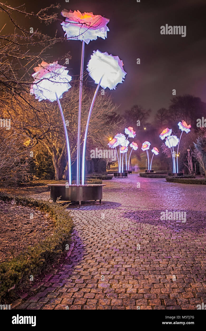 HELSINGBORG, Schweden - 13. FEBRUAR 2018: Eine der vielen phantasievolle Illuminationen in den Städten Festival des Lichts dromljus genannt. Stockfoto