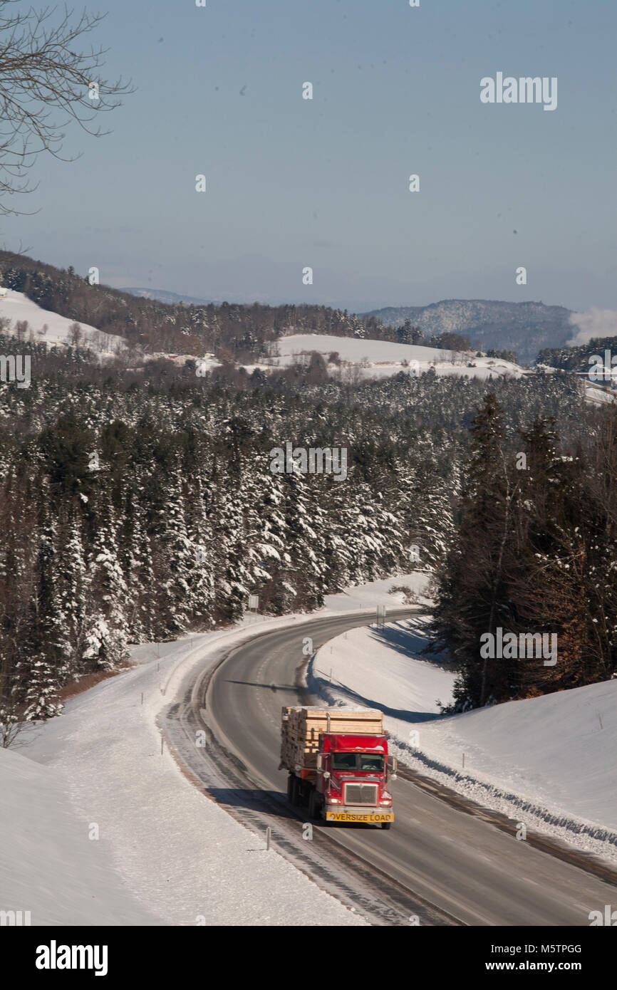 Interstate Highway in New England winter Stockfoto