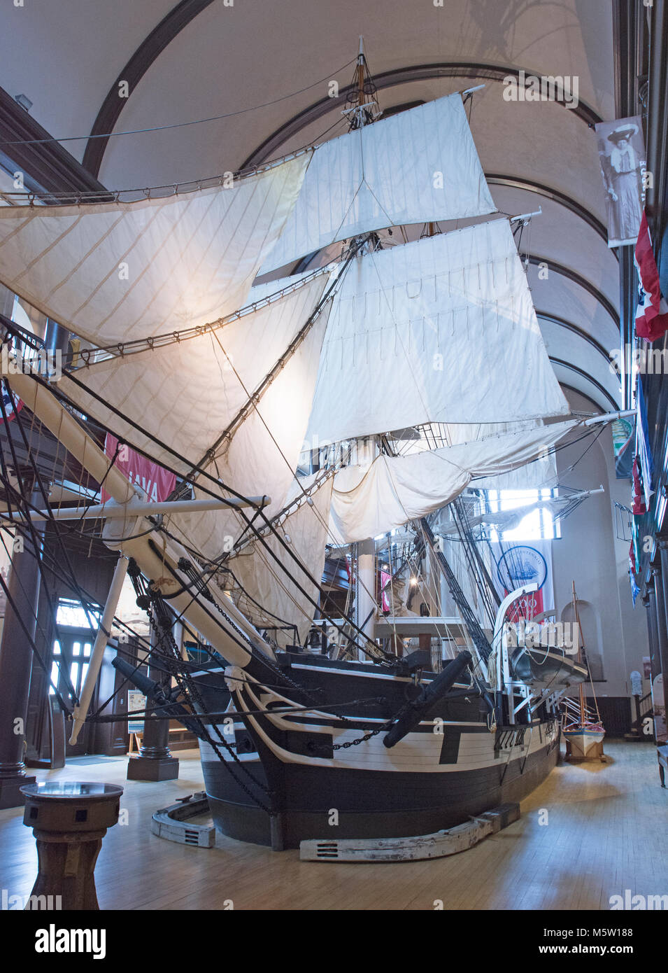 Die 'Lagoda' eine halbe Modell eines Walfanglieferungen im New Bedford Whalilng Museum, New Bedford, Massachusetts, USA Stockfoto