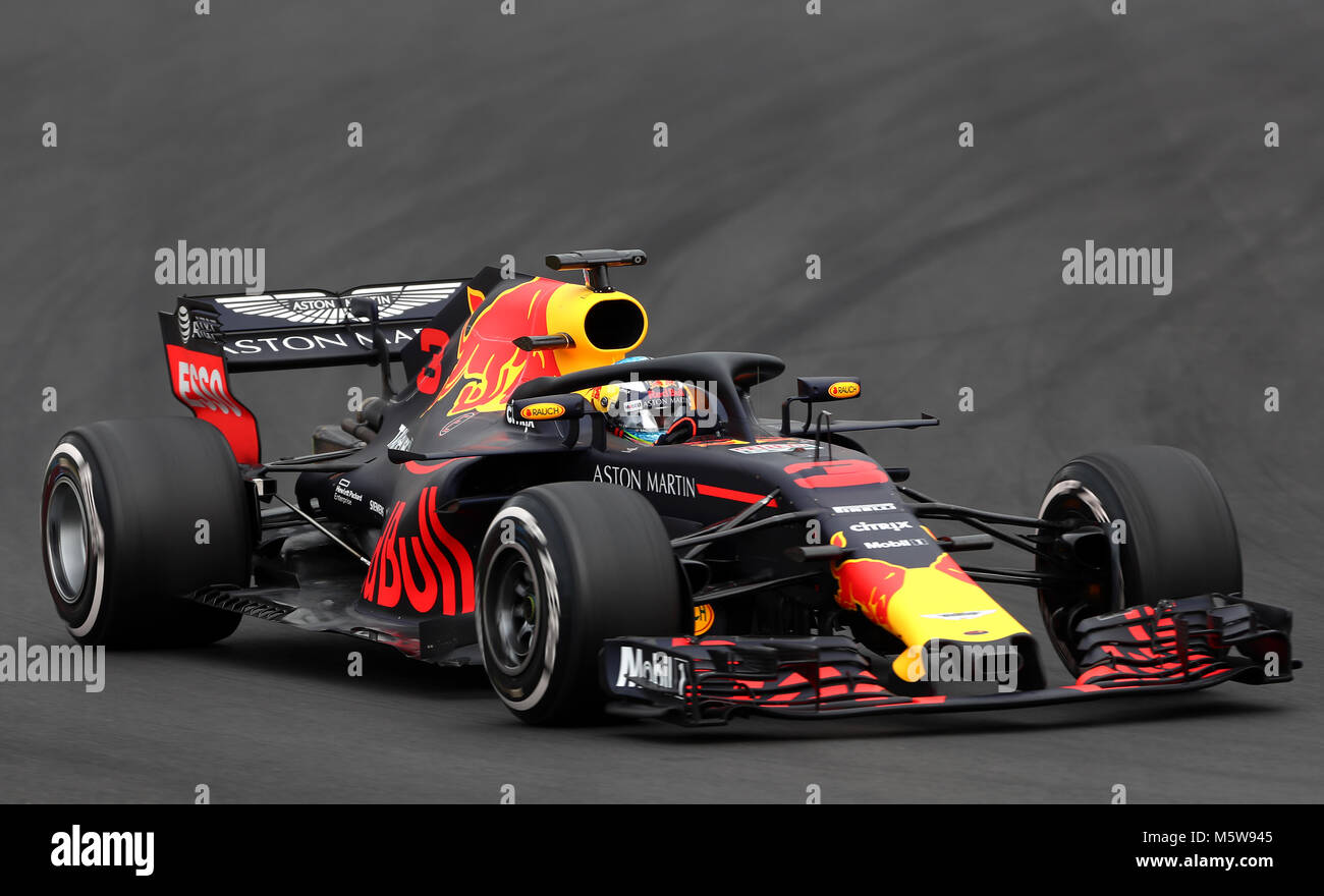 Der Red Bull Daniel Ricciardo bei Tag ein Vorsaison-testprogramm auf dem Circuit de Barcelona-Catalunya, Barcelona. PRESS ASSOCIATION Foto. Bild Datum: Montag, 26. Februar 2018. Siehe PA Geschichte AUTO Barcelona. Photo Credit: Tim Goode/PA-Kabel. Einschränkungen: Nur für den redaktionellen Gebrauch bestimmt. Kommerzielle Nutzung mit vorheriger Zustimmung von Teams. Stockfoto