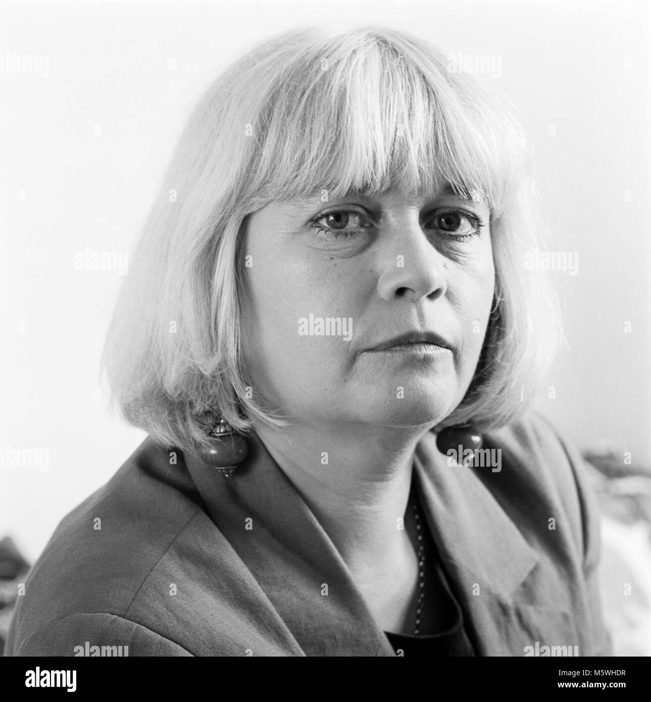 Shena Mackay, FRSL ist ein schottischer Schriftsteller in Edinburgh geboren. Sie war für den Booker Prize für Belletristik 1996 für den Obstgarten auf Feuer, Archivierung Foto am 12. Juli 1993 in die engere Auswahl Stockfoto