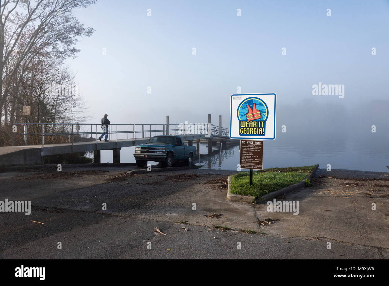 Mit dem öffentlichen Boot Rampe auf dem Ogeechee River Highway 17 Georgia, USA Stockfoto