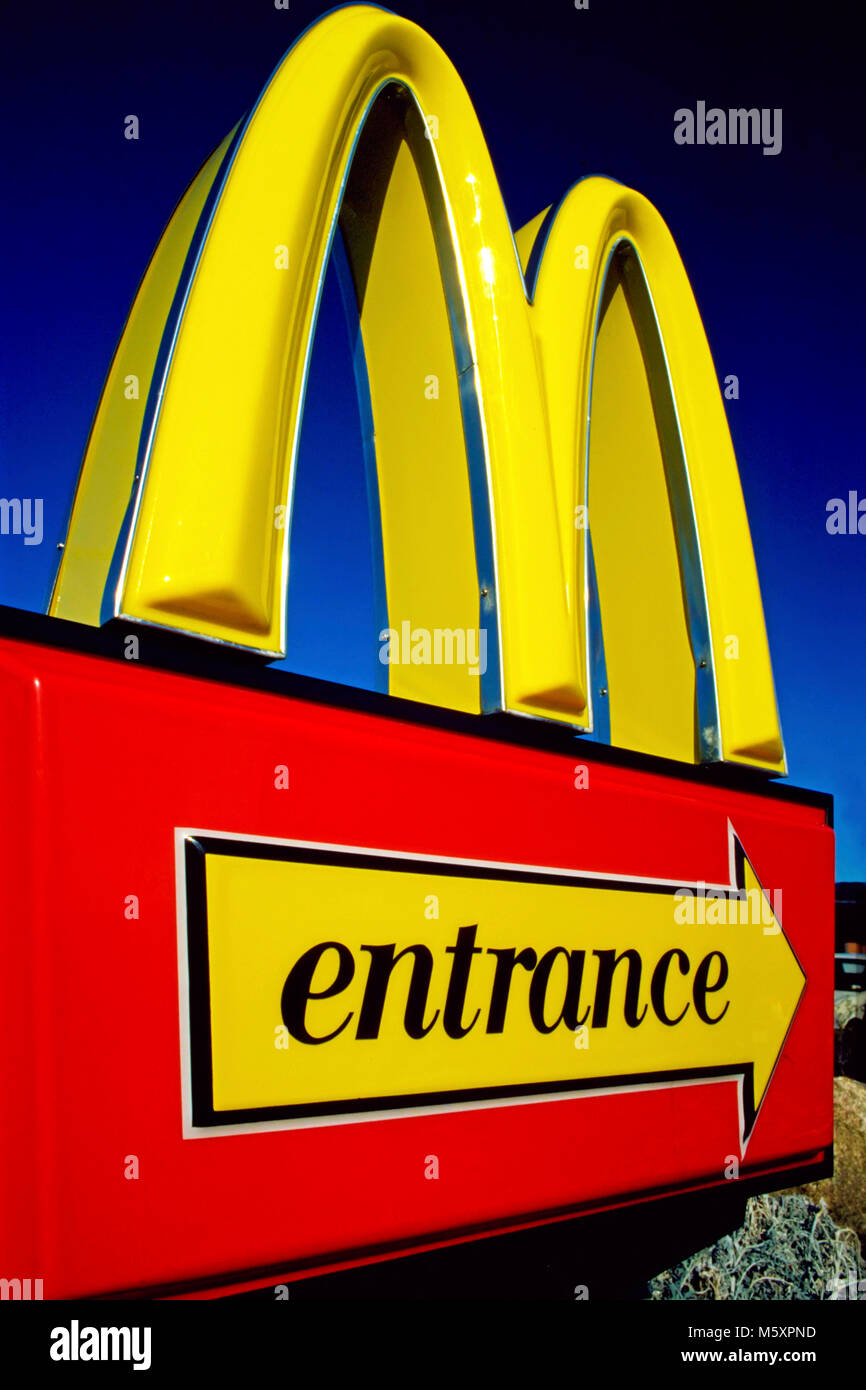 McDonald's Antrieb - durch Zeichen, Middlesbrough, England, Großbritannien Stockfoto