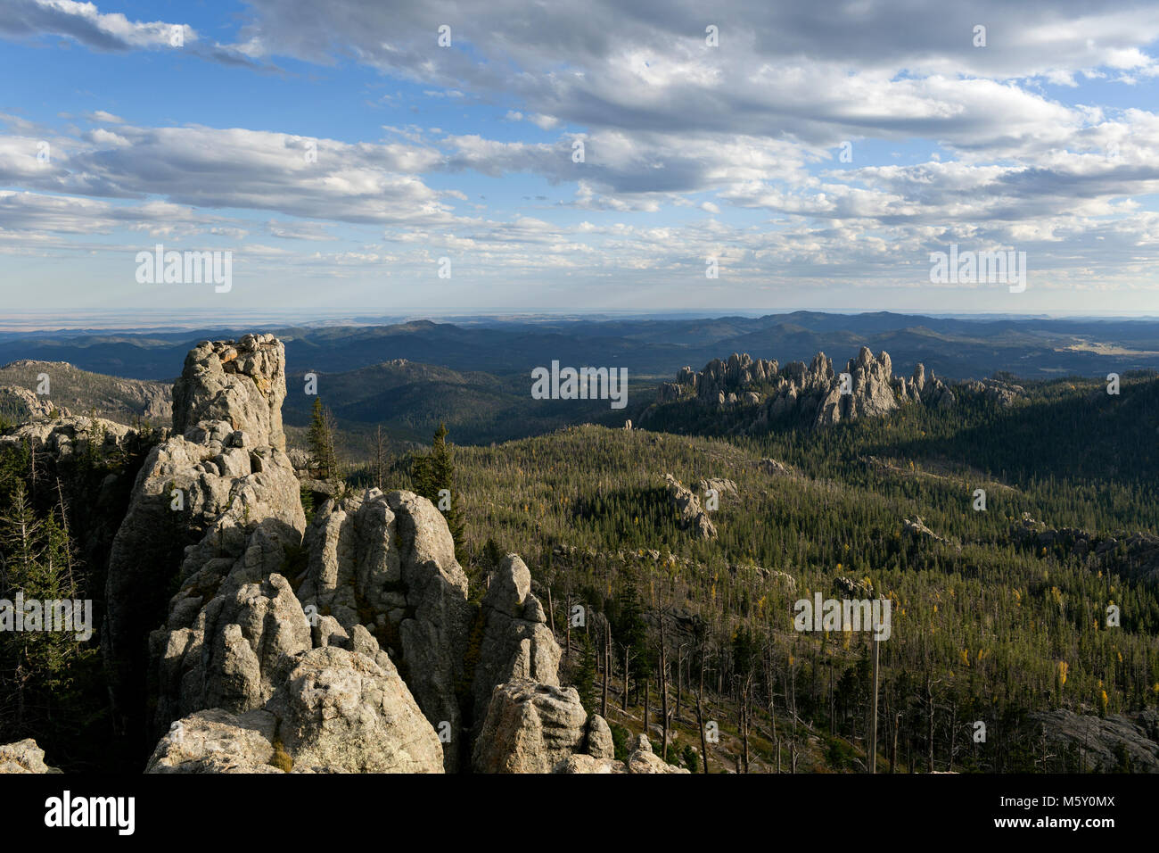 SD 00052-00 ... South Dakota - Blick ot des Doms von Harney Peak im Custer State Park. Stockfoto