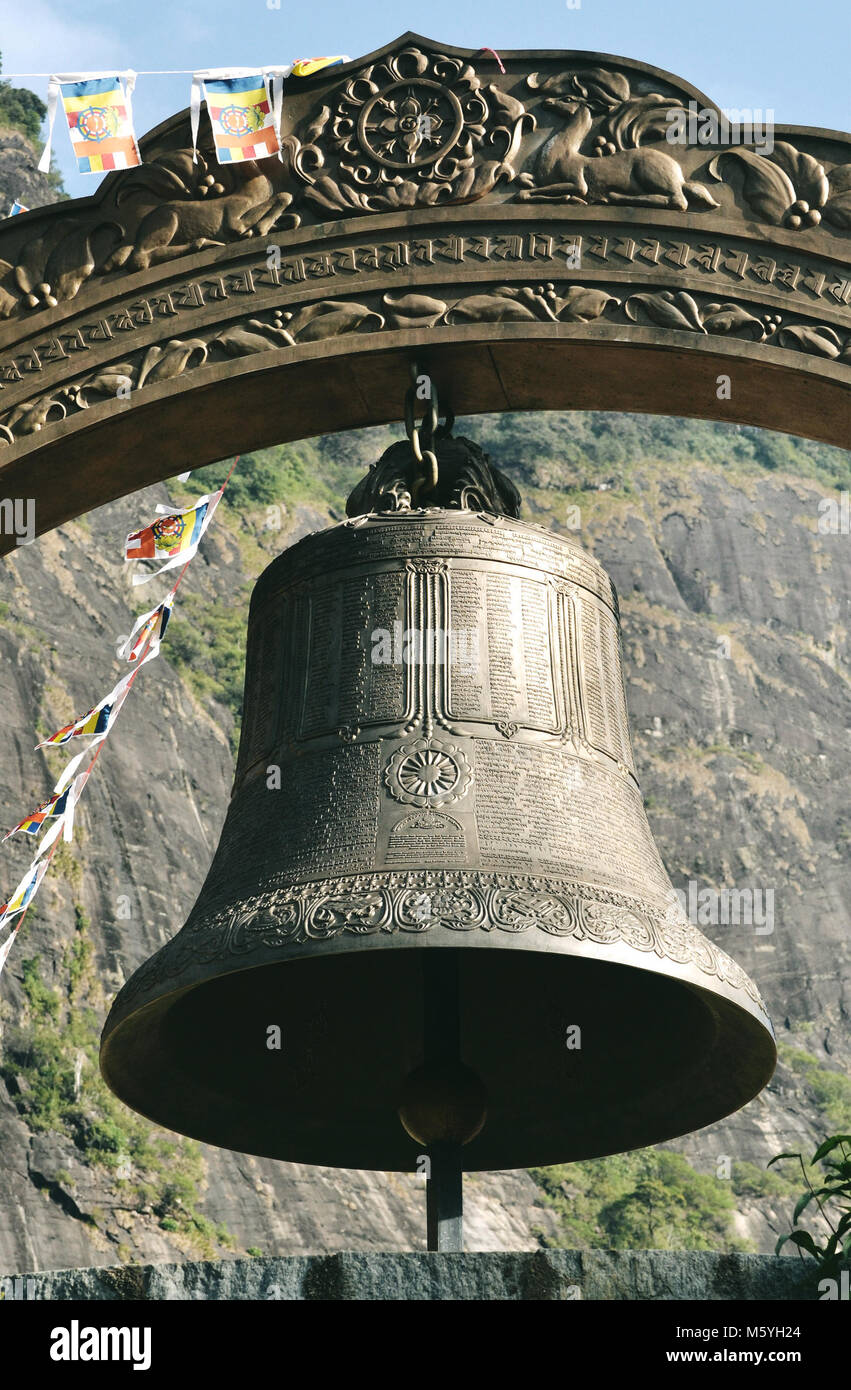 Die Glocke unter Sri Pada, Wallfahrtsort auf Sri Lanka. Stockfoto