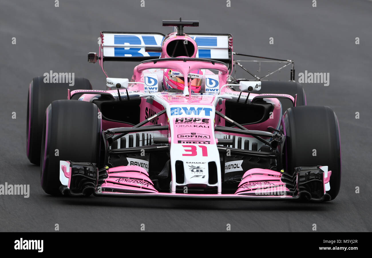 Zwingen Sie den indischen Esteban Ocon während des zweiten Tages der Vorsaison-Tests auf dem Circuit de Barcelona-Catalunya, Barcelona. DRÜCKEN SIE VERBANDSFOTO. Bilddatum: Dienstag, 27. Februar 2018. Siehe PA Story AUTO Barcelona. Bildnachweis sollte lauten: Tim Goode/PA Wire. Stockfoto