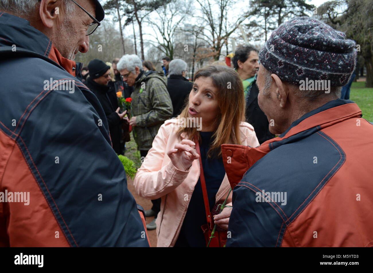 Linken militanten nehmen an einer Kundgebung statt gegen die Anwesenheit der Mitglieder der französischen Identitaries Jugendliche in Lyon, Frankreich zu protestieren Stockfoto