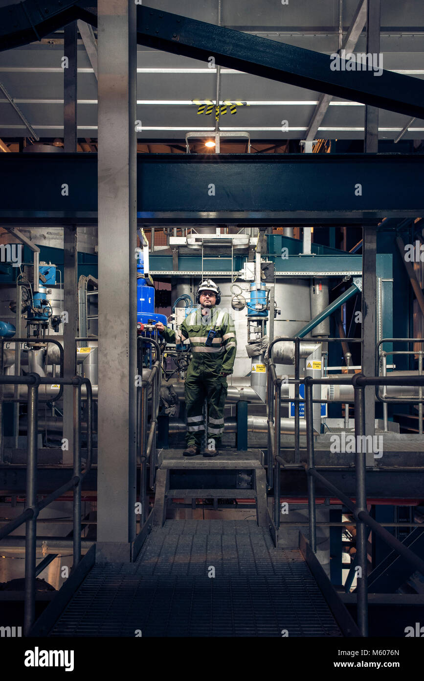 Gas power station Arbeitnehmer posieren für ein Profil Bild bei shoreham power station Stockfoto