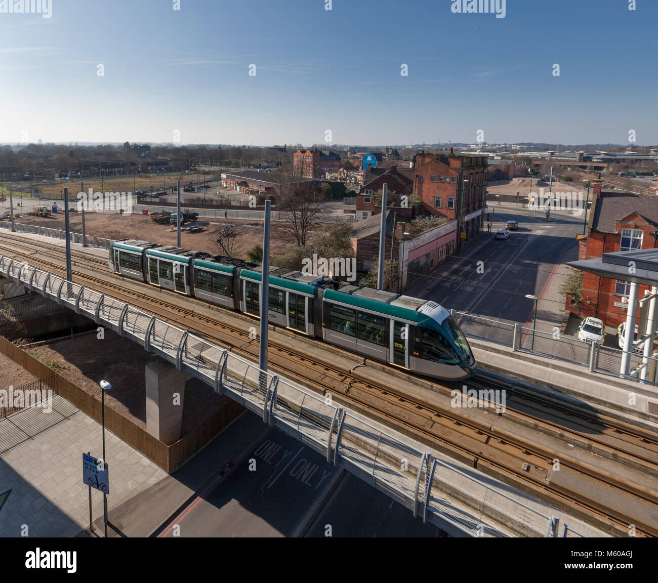 Nottingham Express Transit Alstom Citidas Straßenbahn 233 Ava Lovelace in Nottingham Bahnhof Arbeiten eine toton Lane - Hucknall service Stockfoto