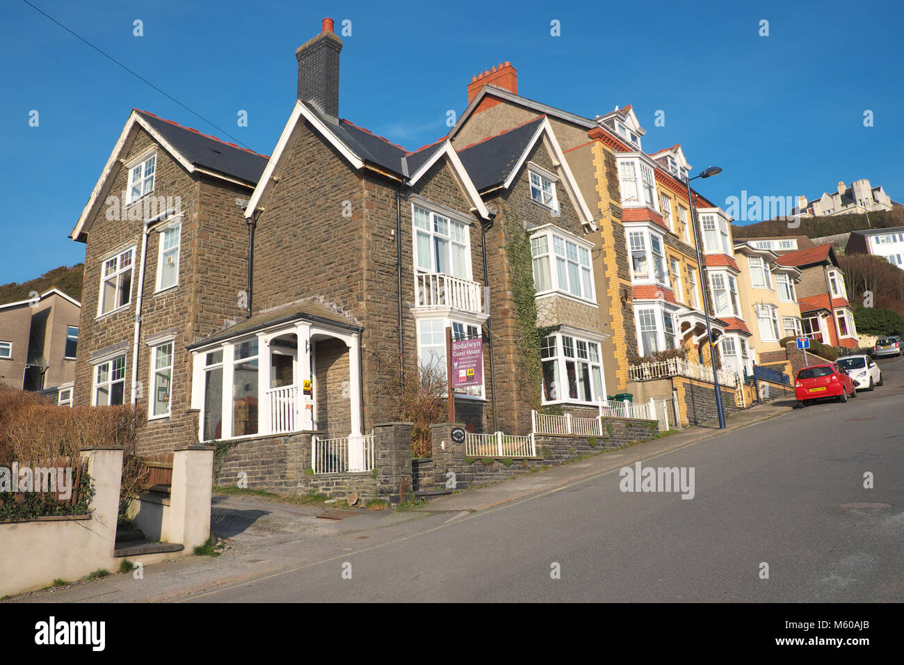 Aberystwyth Wales große Guest House B&B auf einem hügeligen Straße UK Stockfoto