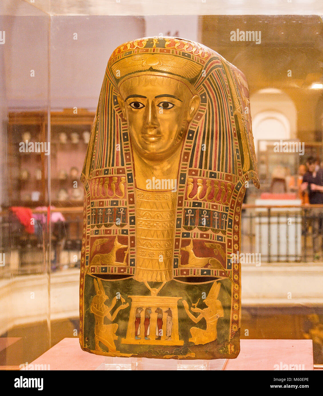 Ägyptische Beerdigung Maske/Sarg in das Antiken Museum, Kairo, Ägypten. Stockfoto