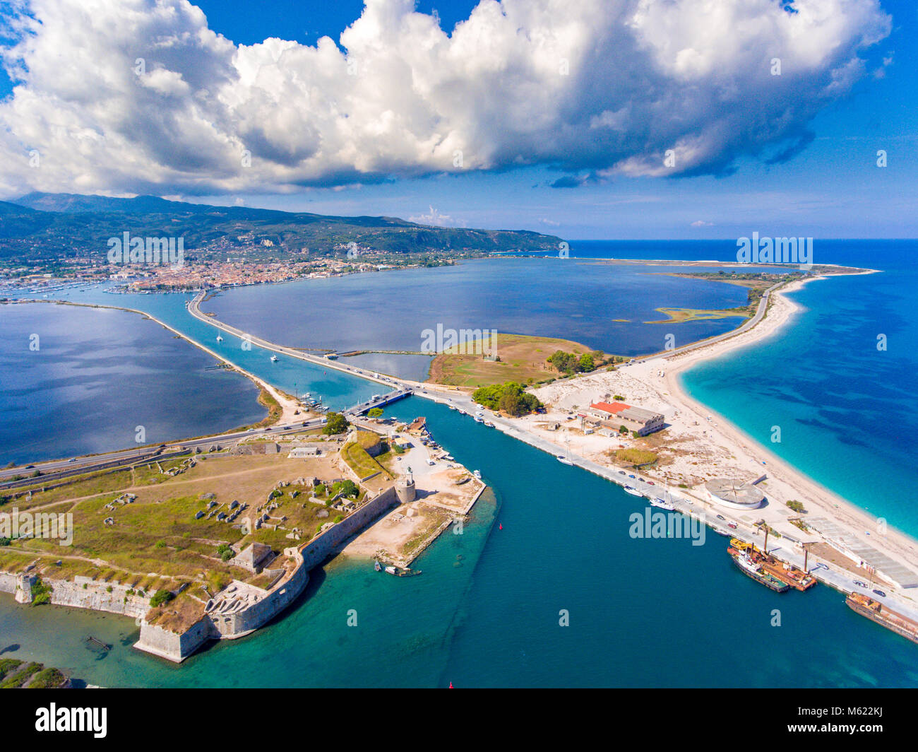 Lefkada Festung und längsten Strand als aus der Luft gesehen Stockfoto