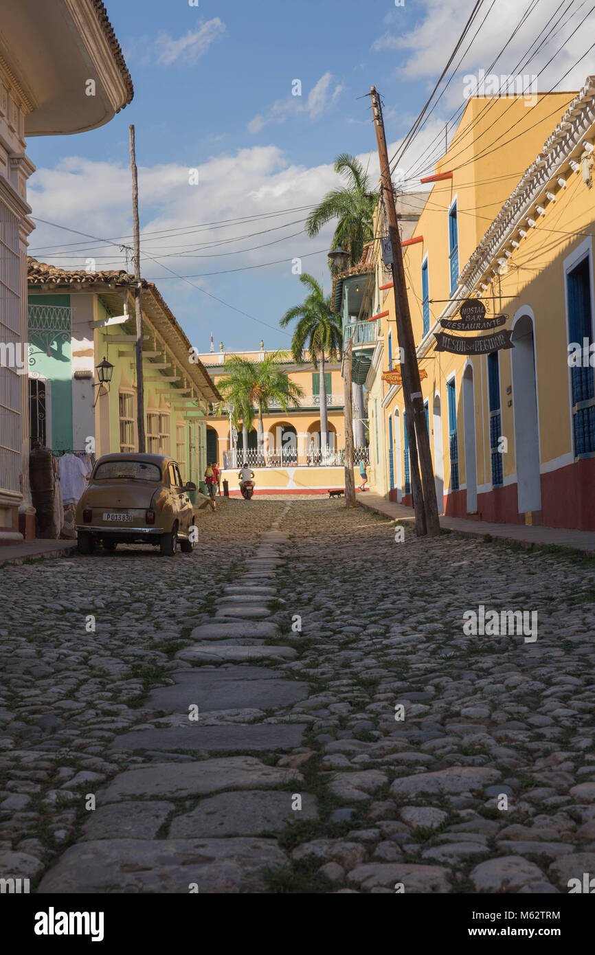 Blick hinunter die Straße in Trinidad, Kuba Stockfoto