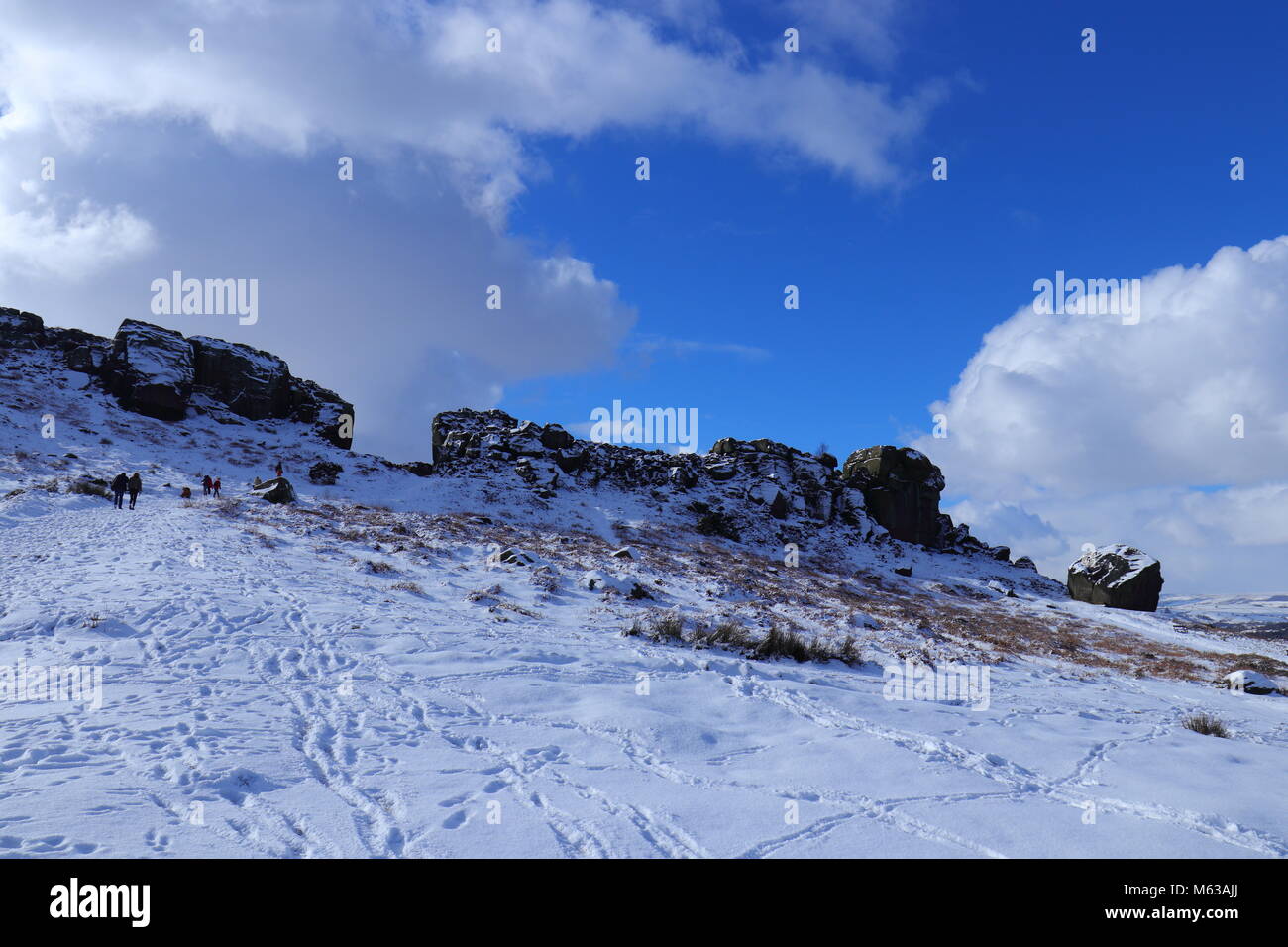 Kuh & Kalb Felsen auf Ilkley Moor, West Yorkshire, wie das Tier aus dem Osten kommen Störungen auf dem Land Stockfoto