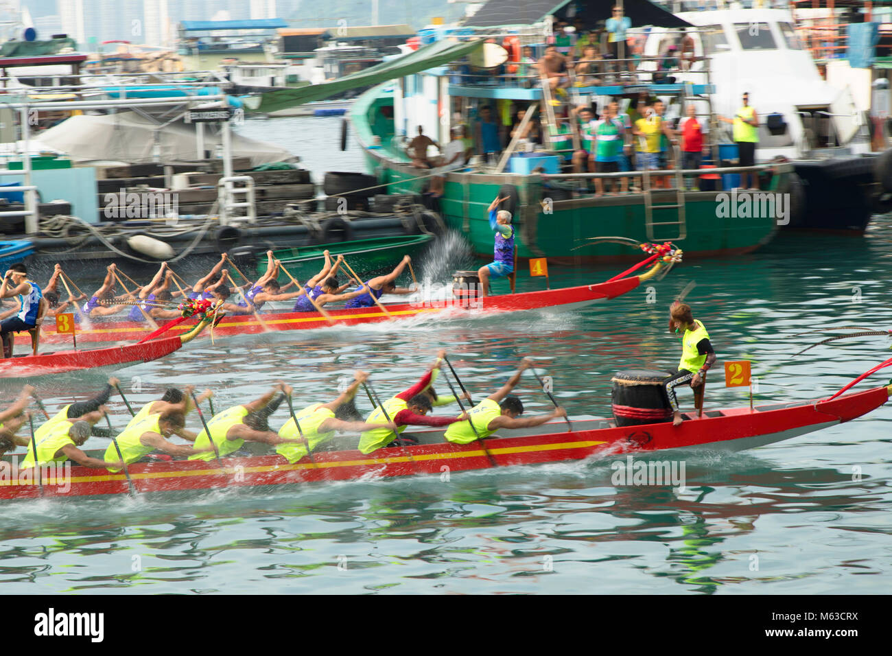 Drachenbootrennen, Shau Kei Wan, Hong Kong Island, Hong Kong, China Stockfoto