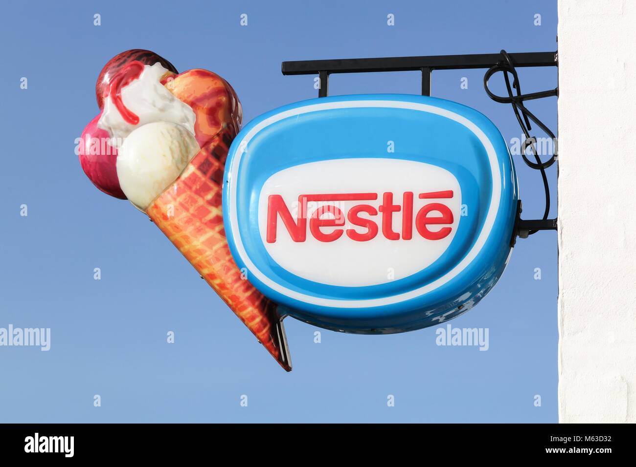 Nestle eiscreme -Fotos und -Bildmaterial in hoher Auflösung – Alamy