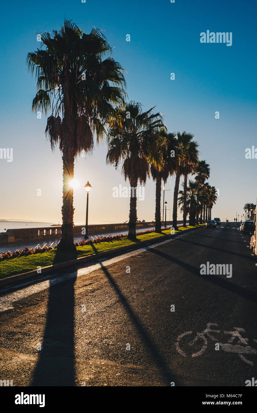 Morgen auf den Straßen von Cascais, Portugal Stockfoto Morgen auf den Straßen von Cascais, Portugal Stockfoto