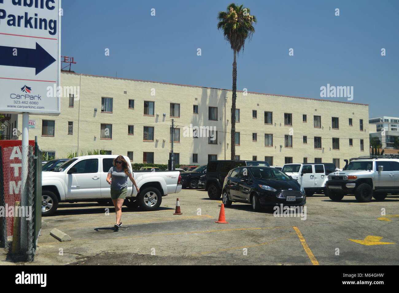 Las Palmas Hotel Hier habe ich gefilmt, hübsche Frau, die ganz in der Nähe des Walk Of Fame in Hollywood Boluvedard. Juli 7, 2017. Hollywood Los Angeles Kalifornien. Uns Stockfoto