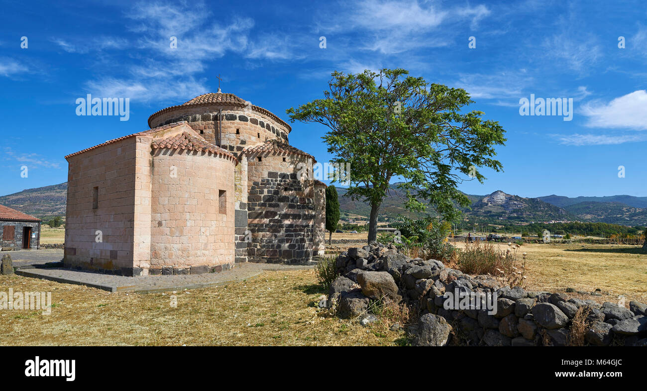 Bild und Bild des Byzantinischen romanische Kirche Santa Sabina in Santa Sabina Nuraghischen archäologische Stätte, Mittlere Bronzezeit, Silanus, Sardi Stockfoto