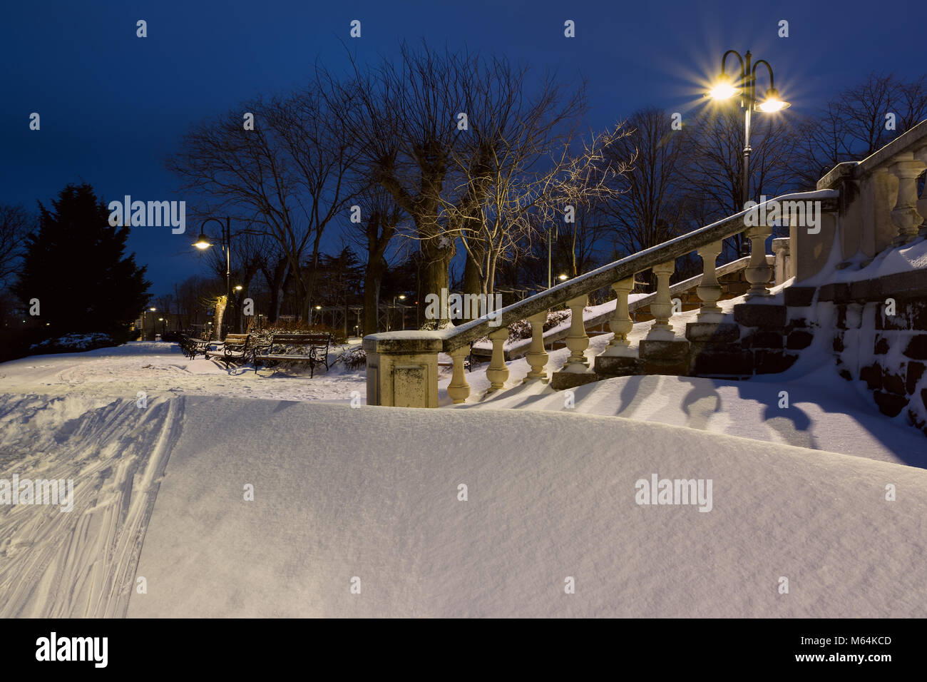 Schnee Landschaft In Burgas Garten Am Meer In Der Nahe Der Kultur