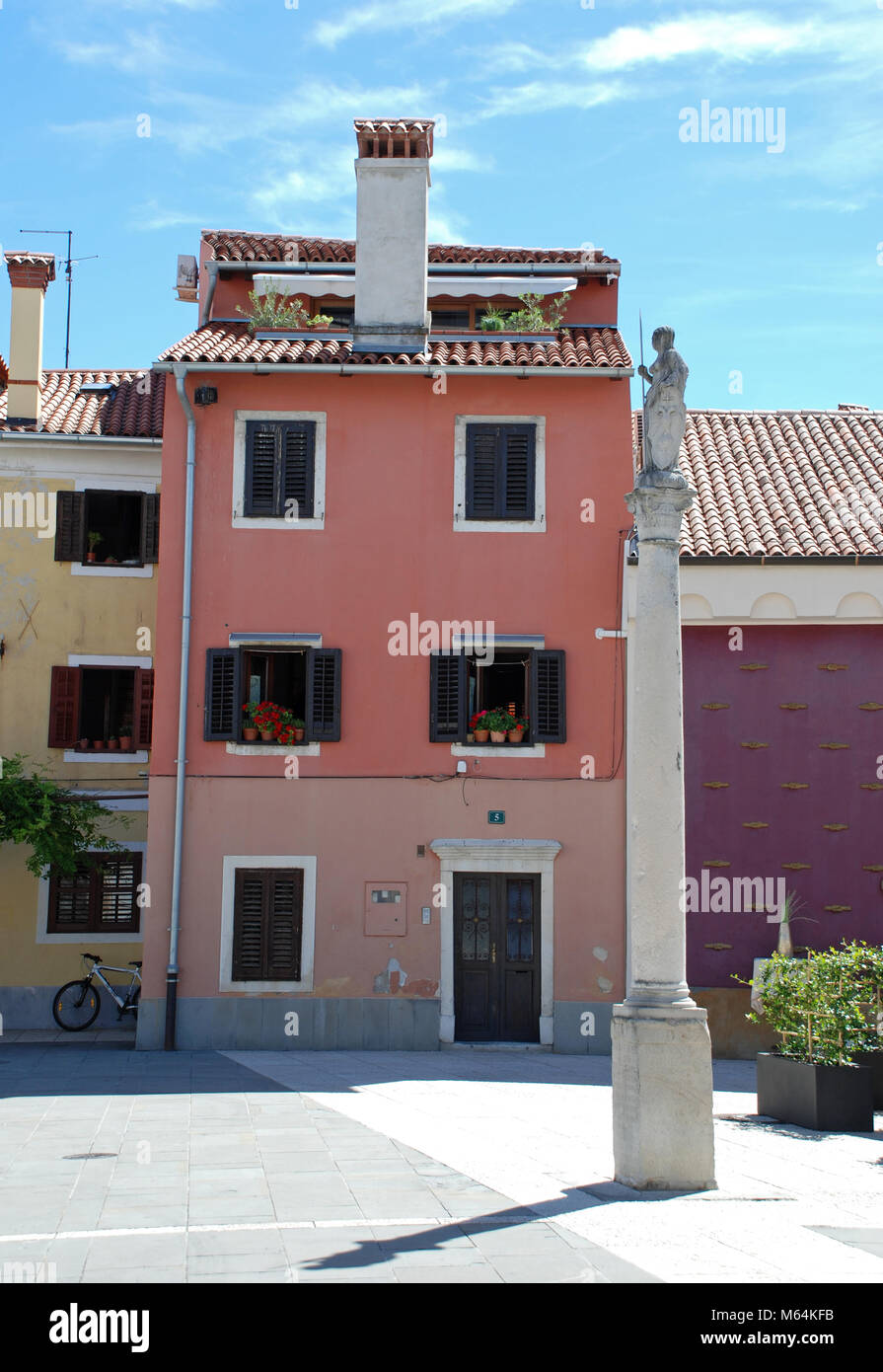 Spalte von St Justine, Carpaccio Square, Koper, Slowenien Stockfoto