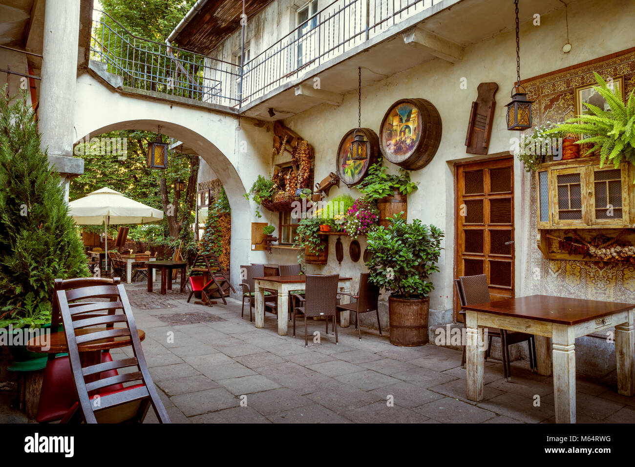 Polen, Krakau, 29. AUGUST 2016: Restaurant im Jüdischen Viertel Kazimierz in Krakau, Polen Stockfoto