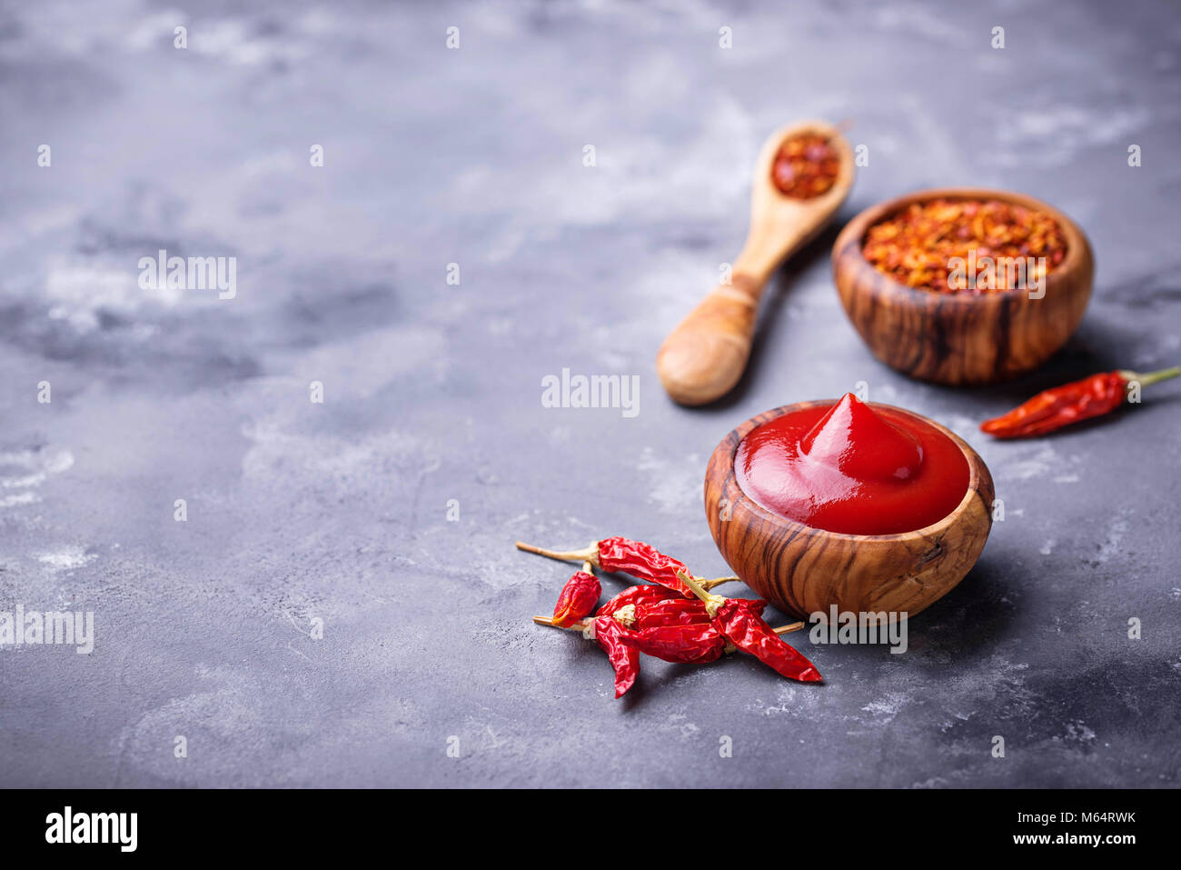 Chili Sauce mit getrockneten Paprika Stockfoto