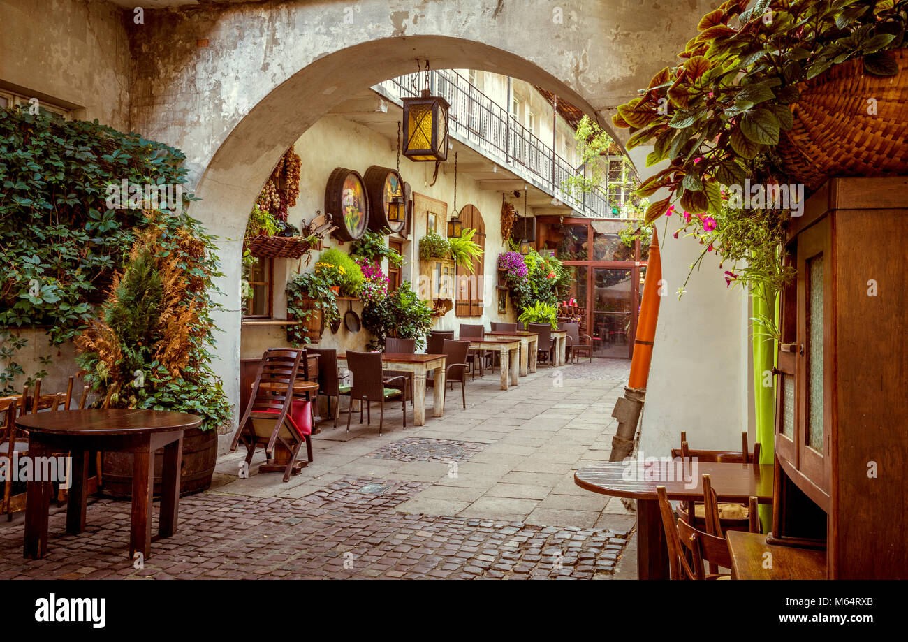 Polen, Krakau, 29. AUGUST 2016: Restaurant im Jüdischen Viertel Kazimierz in Krakau, Polen Stockfoto