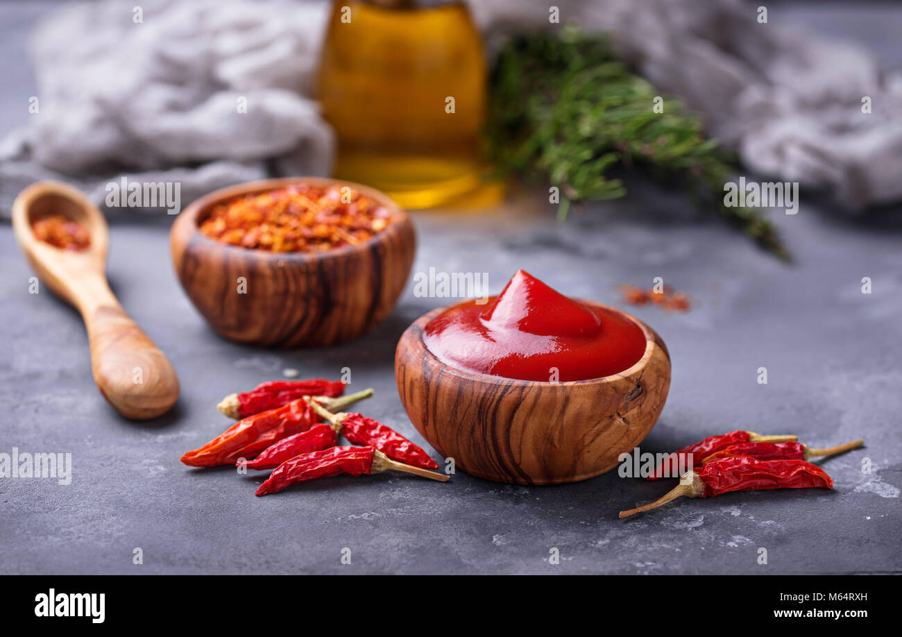 Chili Sauce mit getrockneten Paprika Stockfoto