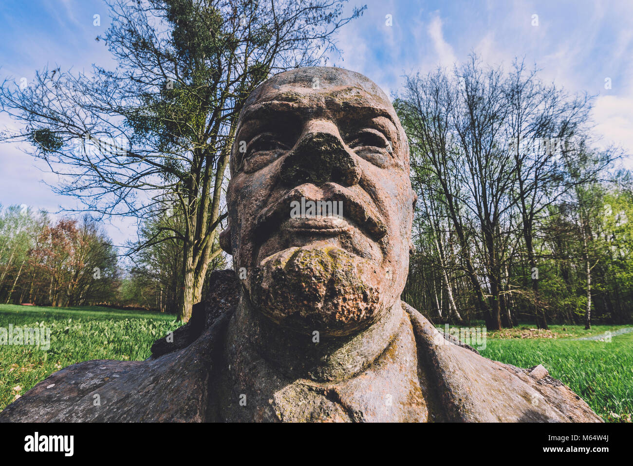 Abgebrochene Vladimir Lenin Stein Büste in Potsdam Stockfoto