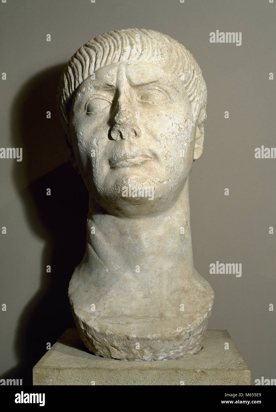 Trajan (53-117 AD). Römischer Kaiser (98-117). Nerva-Antonine Dynastie. Büste, 2. Das Nationalmuseum Machado de Castro. Coimbra, Portugal. Stockfoto