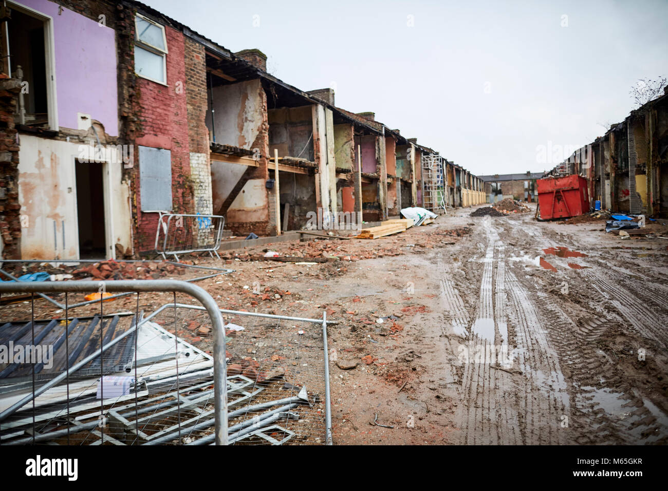 Die Waliser Street gerade renoviert, Reihenhäuser, wieder zum Leben erweckt in Liverpool Stockfoto