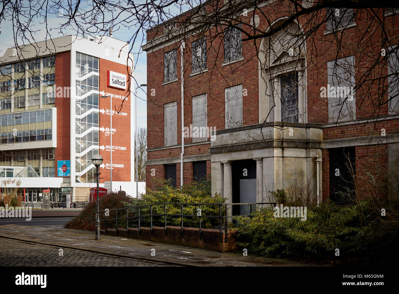 Verlassene Gebäude auf dem Campus der Universität Salford Stockfoto