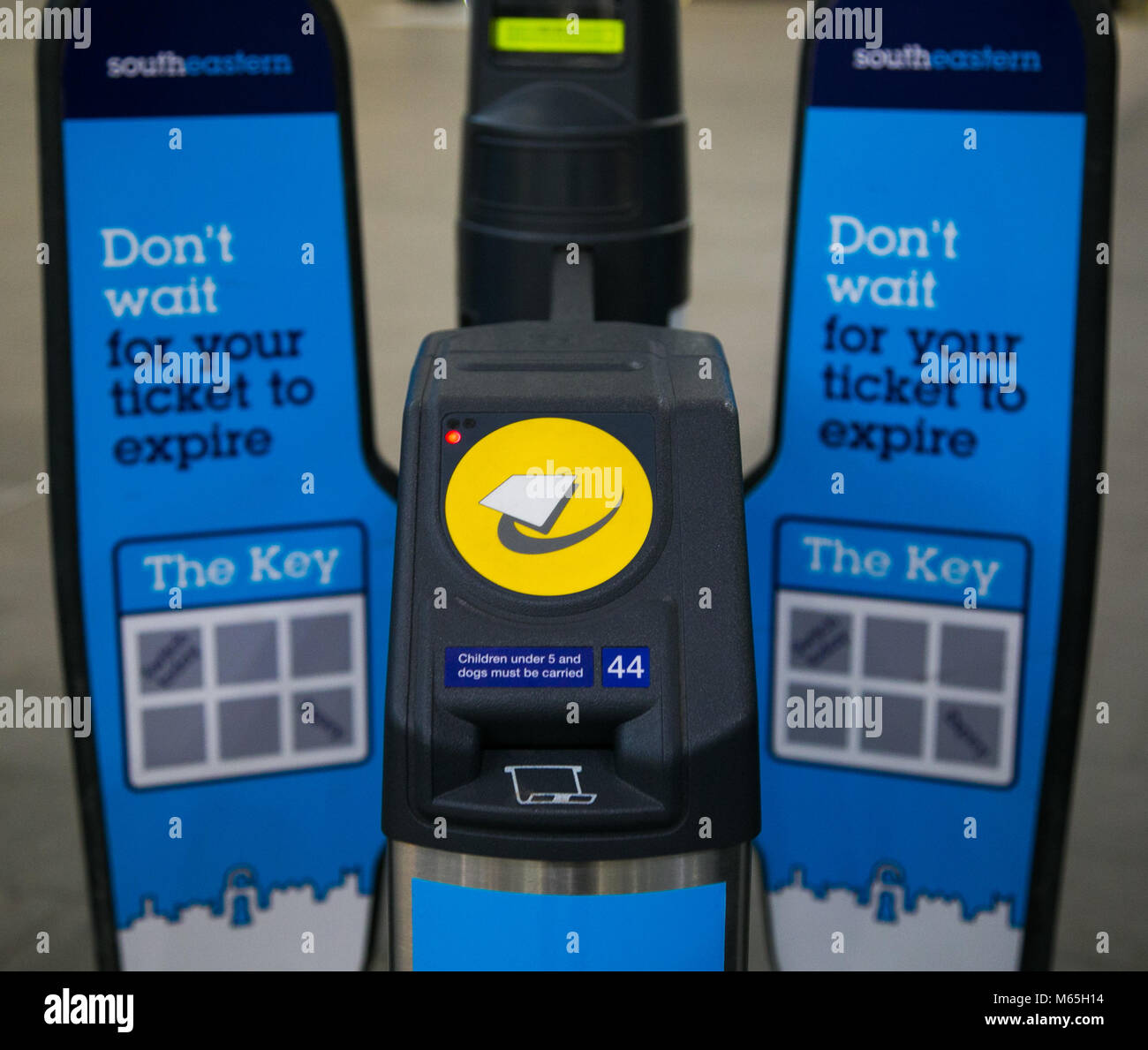 Oyster Travel Card Reader an der London Bridge U-Bahn station mit: Anzeigen Wo: London, Vereinigtes Königreich, wenn: 22 Jan 2018 Credit: WENN.com Stockfoto