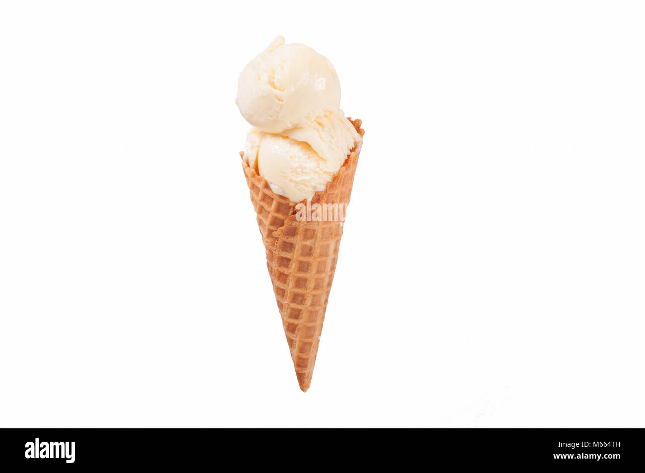 Vanille Eis auf weißem Hintergrund. Vanilleeis in der Wafer Cup. Stockfoto