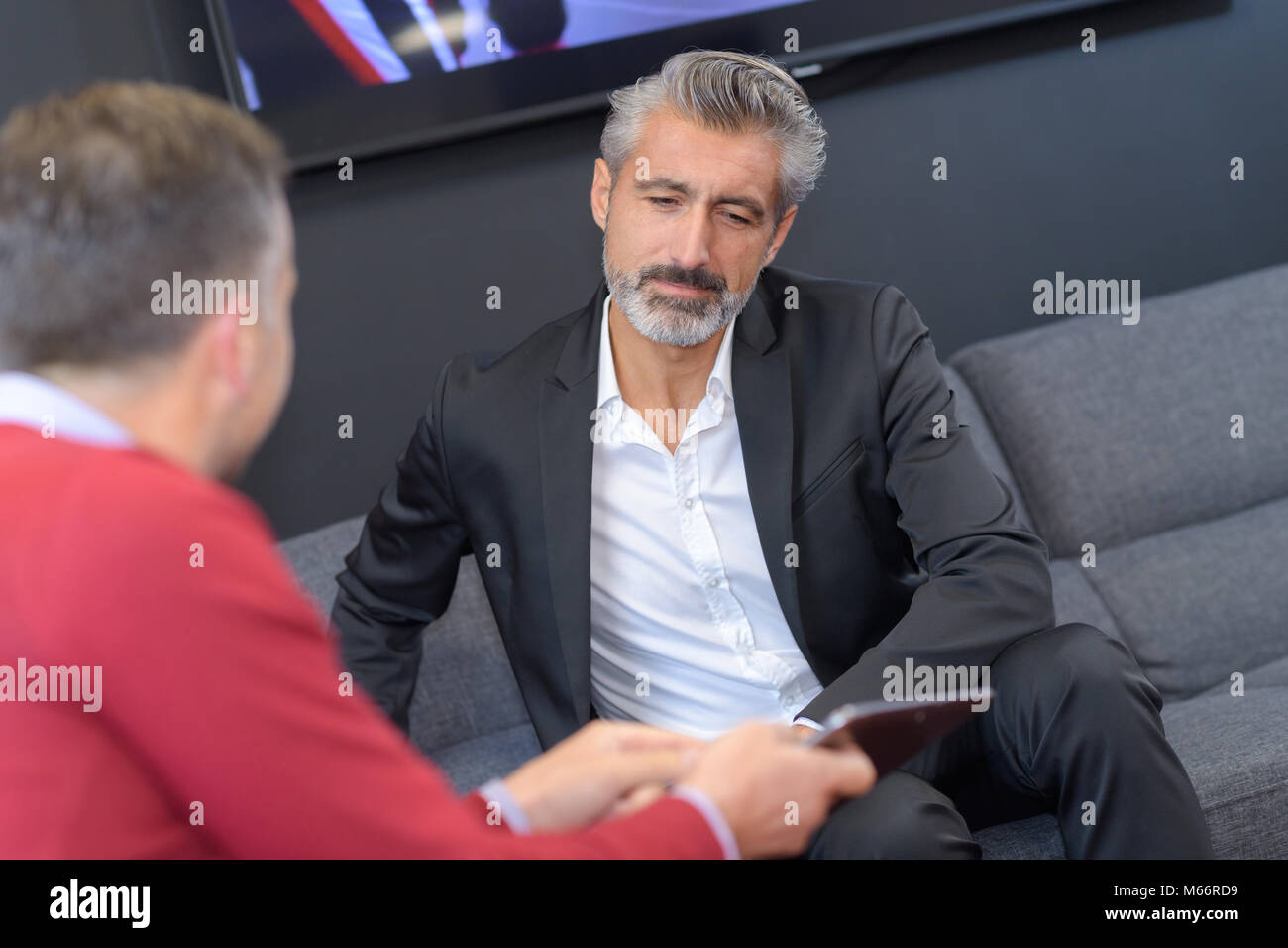 Treffen mit den Privatdetektiv Stockfoto